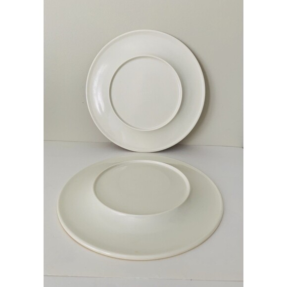 2 Better Homes and Gardens Melamine Dinner Plates Green Blue Yellow Red 10.5” - Picture 6 of 8